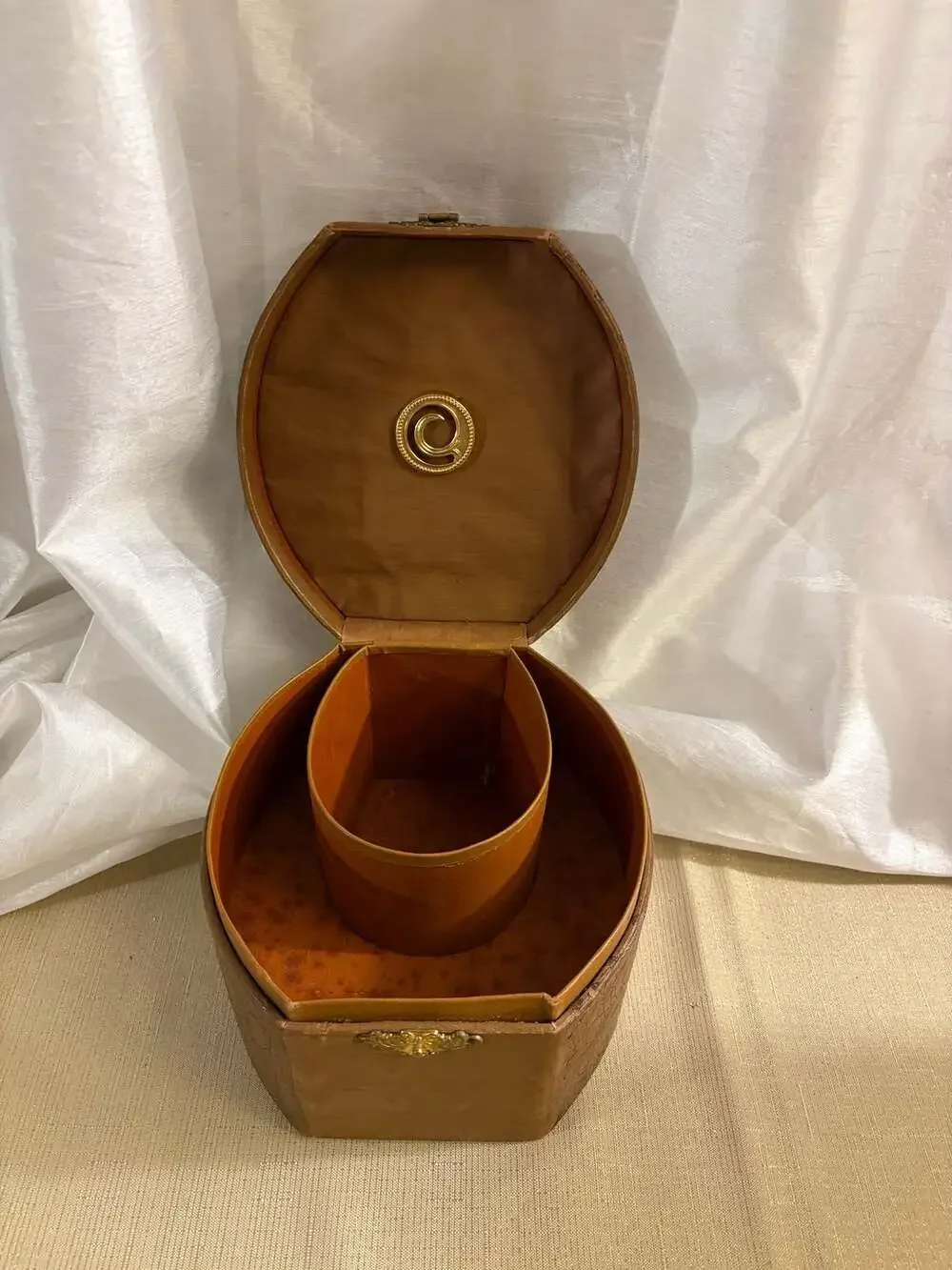 Unknown vintage octagonal